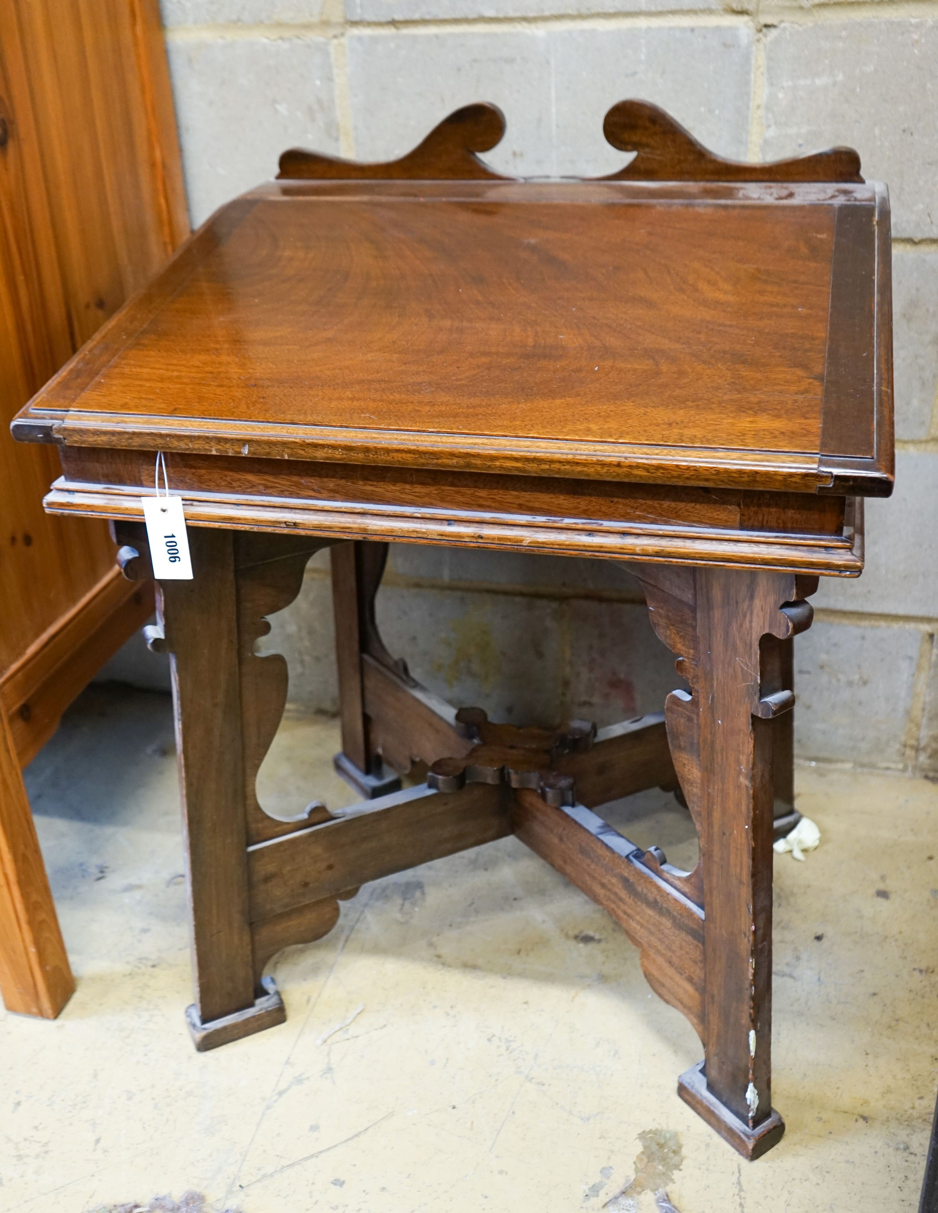 An Arts and Crafts style mahogany davenport, width 65cm, depth 55cm, height 85cm